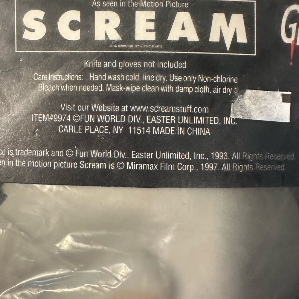 Ghost Face Scream Costume - Picture 6 of 7